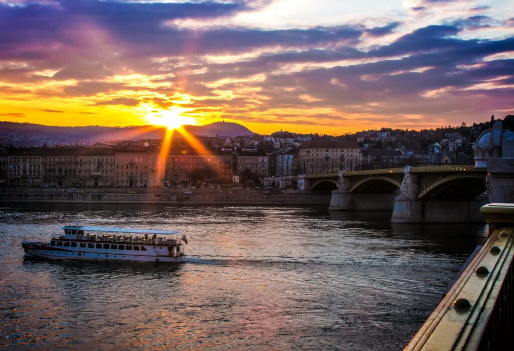 BUDAPEST 1