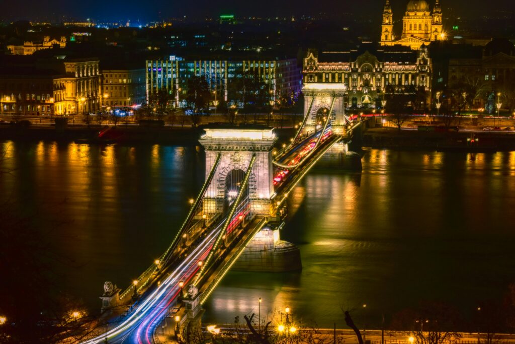 BUDAPEST 4