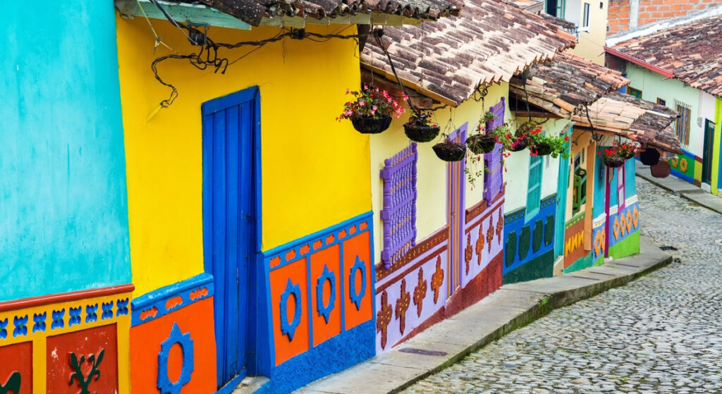 COLOMBIA 4